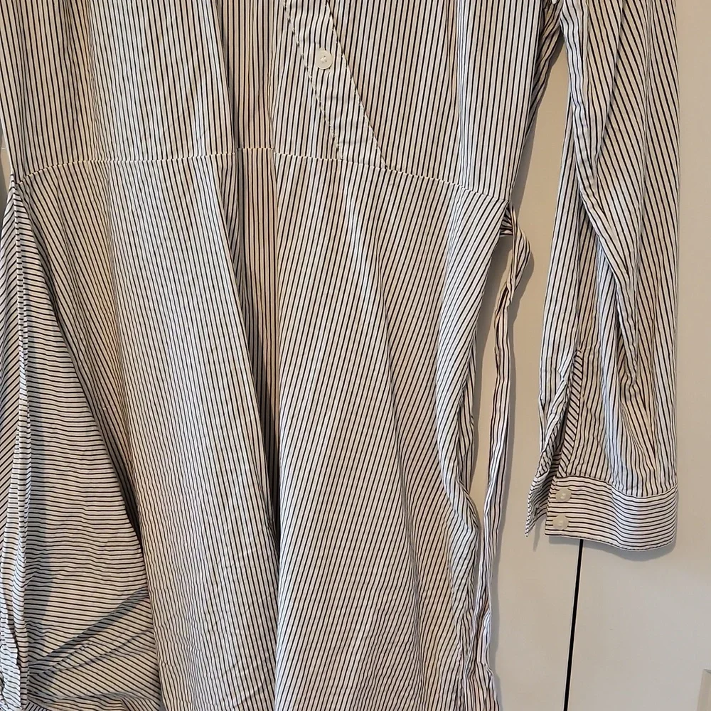 LOFT DRESS - Picture 6 of 9